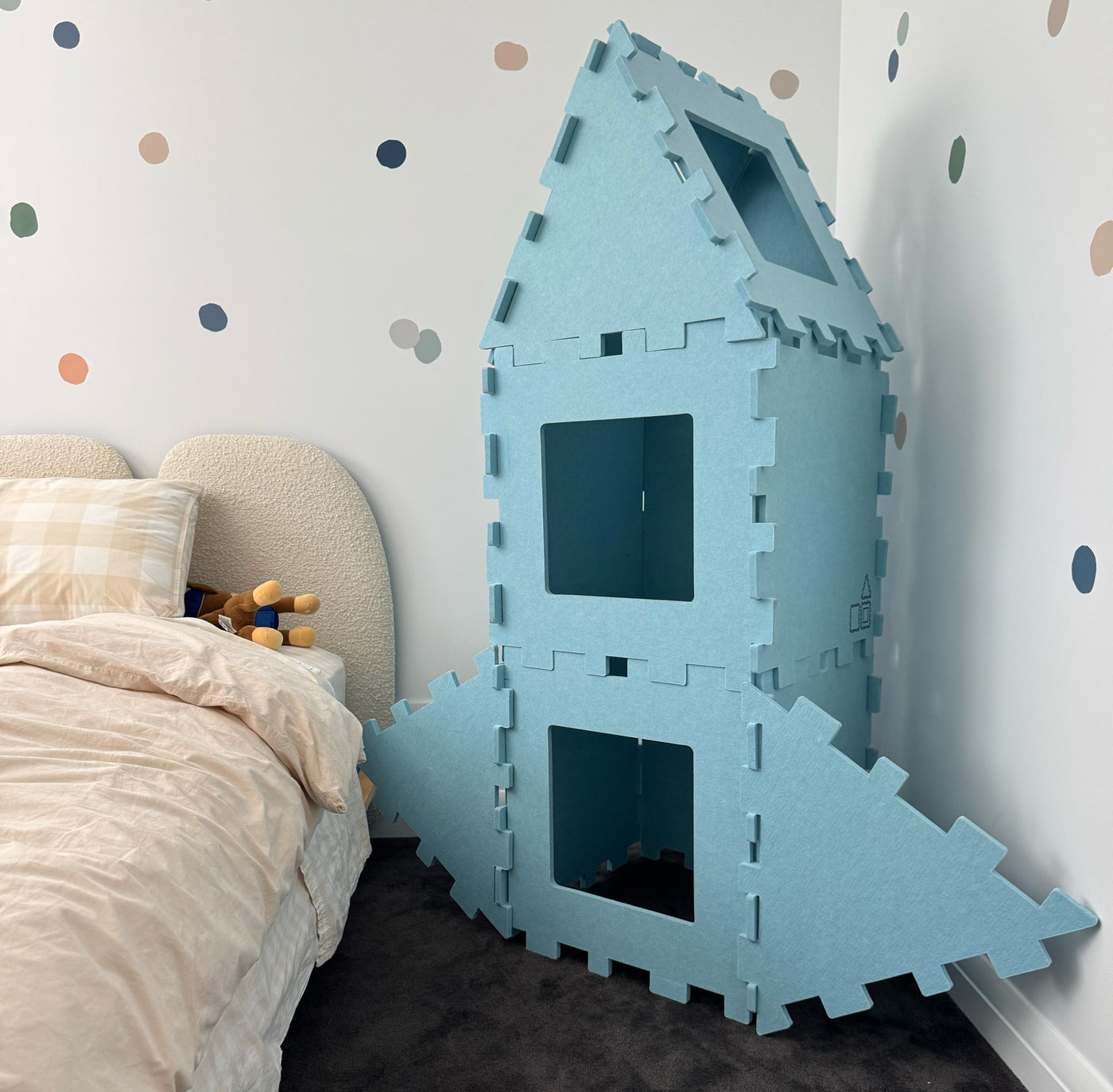 Kids playing with Fuzzy Forts